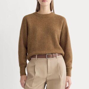 Everlane The Cocoon Crew in Alpaca in Toffee, Size Large